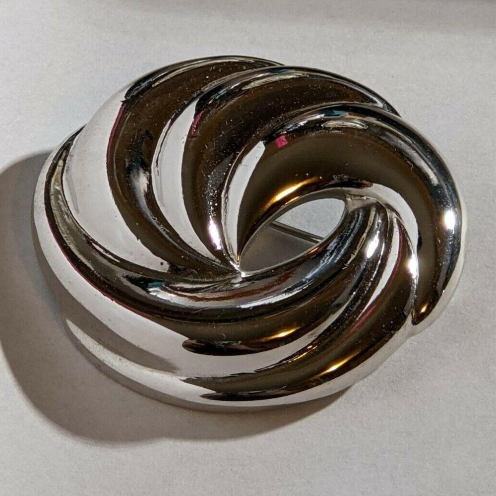 Napier Vintage Silver Tone Swirl Brooch Circular